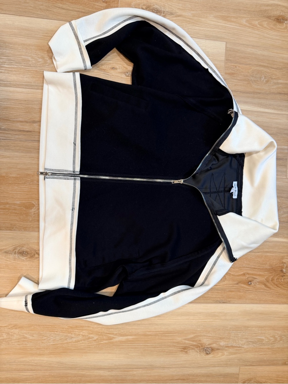 White Birch Black and Cream Zip-Up Scuba Jacket - Size Large